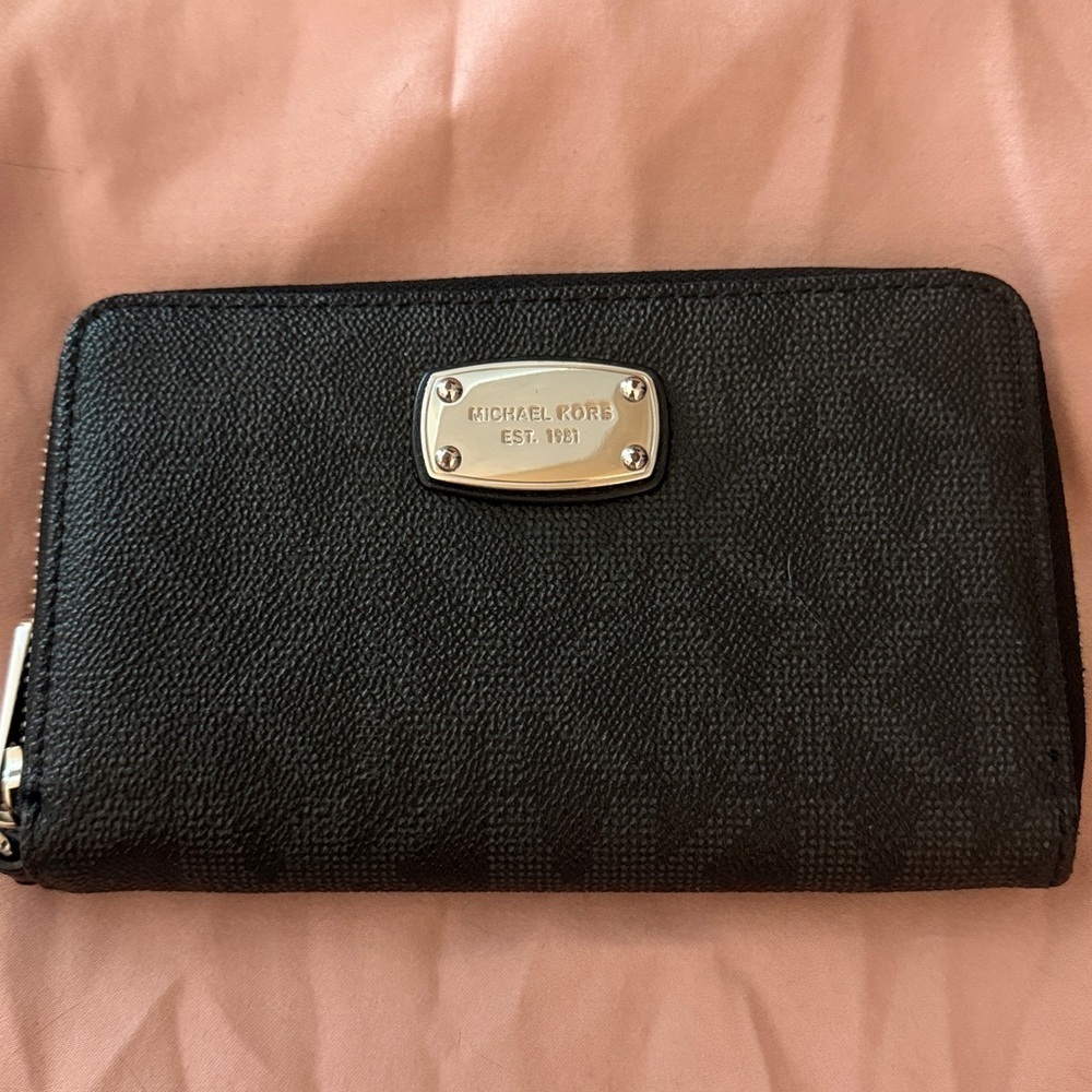 Michael Kors Black Textured Wallet